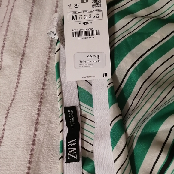 Green and White Skirt - Picture 5 of 5